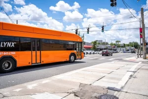 Read more about the article Navigating Orlando with Ease: The Advantages of Florida Transportation Services